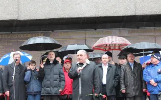 Ударим автопробегом по фашизму