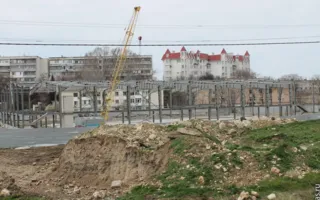 «Фронт Змин» требовал достроить Ледовый дворец под «памятником Колесниченко»