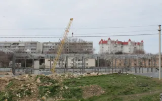 «Фронт Змин» требовал достроить Ледовый дворец под «памятником Колесниченко»