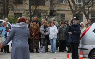 Русские организации Севастополя под руководством Владимира Тюнина пикетировали польское консульство 