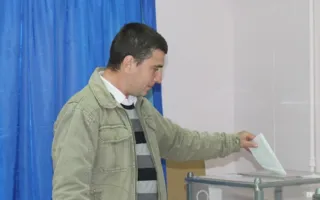 Бурная кампания, вялотекущие выборы. Один из участков 19 округа