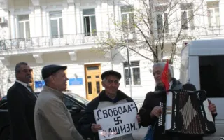Предприниматели провели митинг «против тракторов Карпа Булатова». Коммунисты злились, что им мешают