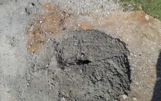 Возле УКИЦ исчезли столбы будущей стройки