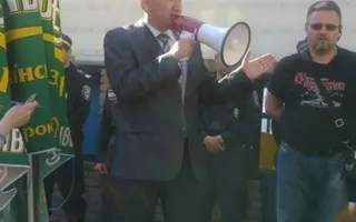 Митинг у севастопольского дельфинария закончился попыткой прорваться в кабинет к Яцубе