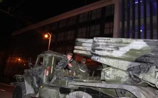 В Севастополе ночью репетировали прохождение военной техники