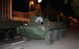 В Севастополе ночью репетировали прохождение военной техники