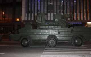 В Севастополе ночью репетировали прохождение военной техники