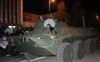 В Севастополе ночью репетировали прохождение военной техники