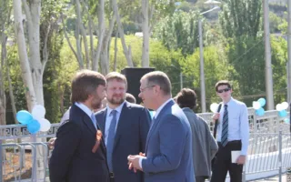 Янукович решил, что он в Севастополе открывает «первую очередь» моста в районе железнодорожного вокзала