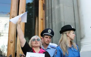 Пикет предпринимателей «Страны Дельфинии» пообещал развернуть палаточный городок под окнами Яцубы