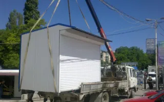 Территорию Севастопольского морского торгового порта на площади Захарова очистили от четырех ларьков 