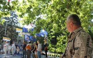 Русские общественники Севастополя на митинге выступили против попыток «раздавить человека» 
