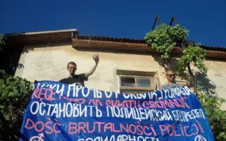 В Севастополе пикетировали польское консульство в поддержку сквоттеров Кракова 