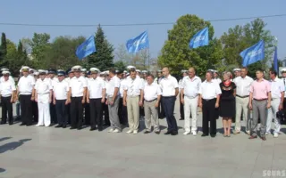 В Севастополе День Независимости отметили под флагами Партии регионов и ВО «Свобода»
