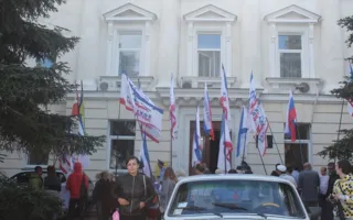 В Севастополе прошел пикет в защиту атаковавших НАТОвский корабль на матрасах 