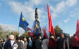 На митинге против «пескососов» выразили недоверие Яцубе, предложив ему покинуть Севастополь