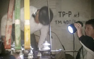 Прокина: Жители Радиогорки, оставшиеся без света, ремонтируют электроподстанцию самостоятельно