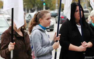 Пикет возле Генконсульства Польши в Севастополе: Не берите нас в Евросоюз!