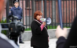 Пикет возле Генконсульства Польши в Севастополе: Не берите нас в Евросоюз!