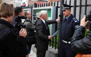 Пикет возле Генконсульства Польши в Севастополе: Не берите нас в Евросоюз!