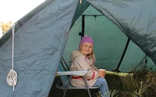 Жители Маринеско, 11, заблокировали стройплощадку палатками 