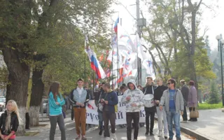 В Севастополе «Русский блок» провёл марш вопреки запрету