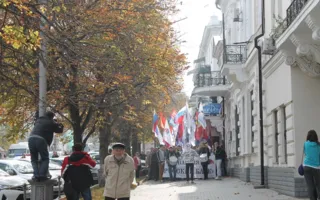 В Севастополе «Русский блок» провёл марш вопреки запрету