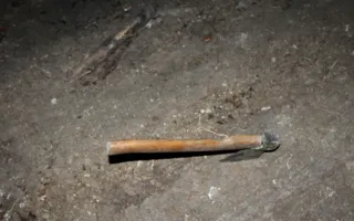 В Севастополе под покровом ночи был снесён строительный забор на пришкольной территории