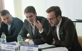 Офицеры СС пикетировали семинар «УДАРа». Белоцерковец увидел в этом «руку регионалов»