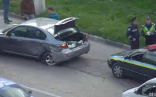 В районе площади Восставших столкнулись две иномарки