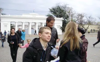 В центре Севастополя стартовала всеукраинская акция-раздача «Я за Таможенный cоюз»