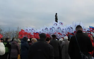 На «ЗаТаможенном» митинге в Севастополе взвод милиции охранял палатку ВО «Свободы»