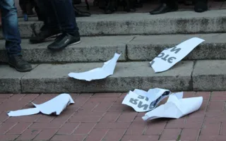 На «ЗаТаможенном» митинге в Севастополе взвод милиции охранял палатку ВО «Свободы»