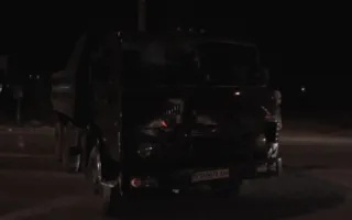 В Севастополе на Камышовом шоссе КамАЗ сбил молодого человека