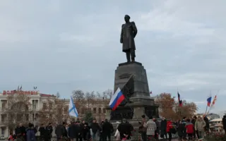  В Севастополе сторонники и противники «Евромайдана» схлестнулись в борьбе за креатив: морковка и вазелин против «врагов Украины» в сале