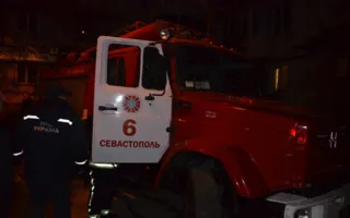 Севастопольские огнеборцы спасли две жизни на пожаре