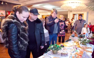 Севастопольцы отметили день святого Николая выставкой новогодних подарков в УКИЦ