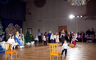 Севастопольцы отметили день святого Николая выставкой новогодних подарков в УКИЦ