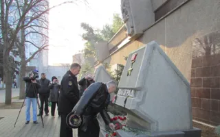 Черноморский флот почтил память погибших в теракте в Волгограде