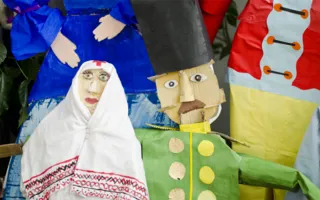 Новогодний бал-маскарад в Севастопольской художественной школе