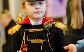Новогодний бал-маскарад в Севастопольской художественной школе