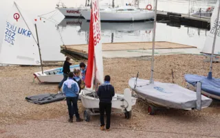 Штиль на Чёрном море отсрочил старт Рождественской парусной регаты