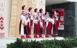 В Севастополе на площади перед УКИЦ весело отпраздновали Рождество