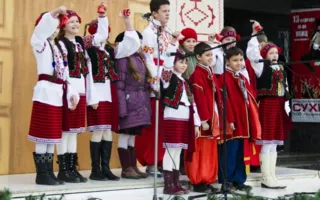 В Севастополе на площади перед УКИЦ весело отпраздновали Рождество