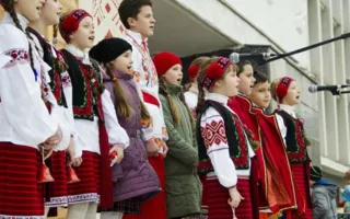 В Севастополе на площади перед УКИЦ весело отпраздновали Рождество
