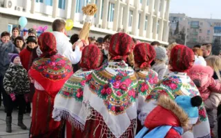 В Севастополе на площади перед УКИЦ весело отпраздновали Рождество
