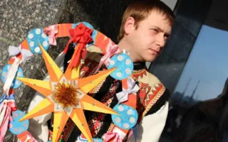 В Севастополе на площади перед УКИЦ весело отпраздновали Рождество