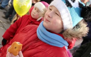 В Севастополе на площади перед УКИЦ весело отпраздновали Рождество