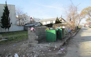 Белоцерковец обещает следить за вывозом мусора в округе Яцубы