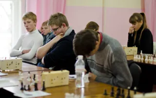 Детский чемпионат по классическим шахматам близится к завершению